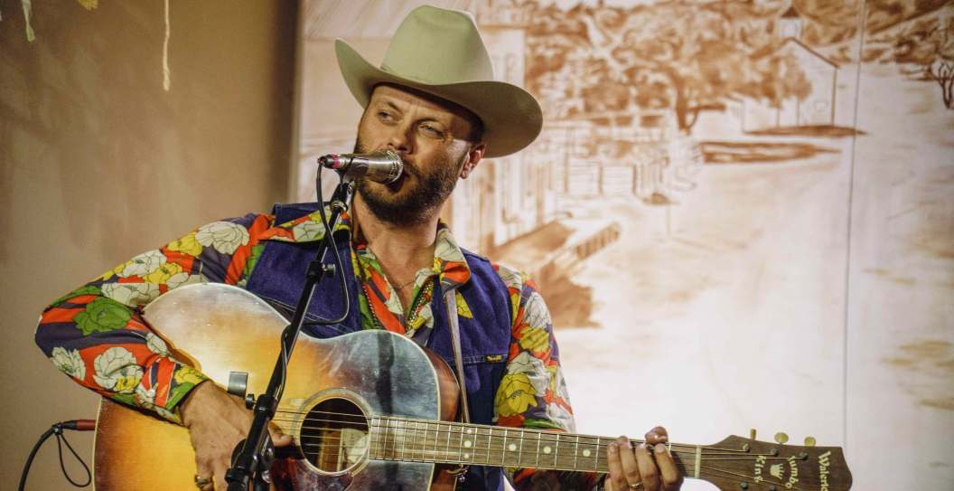 Charley Crockett Reveals How He Nearly Died in The Back of Willie Nelson's Old Tour Bus
