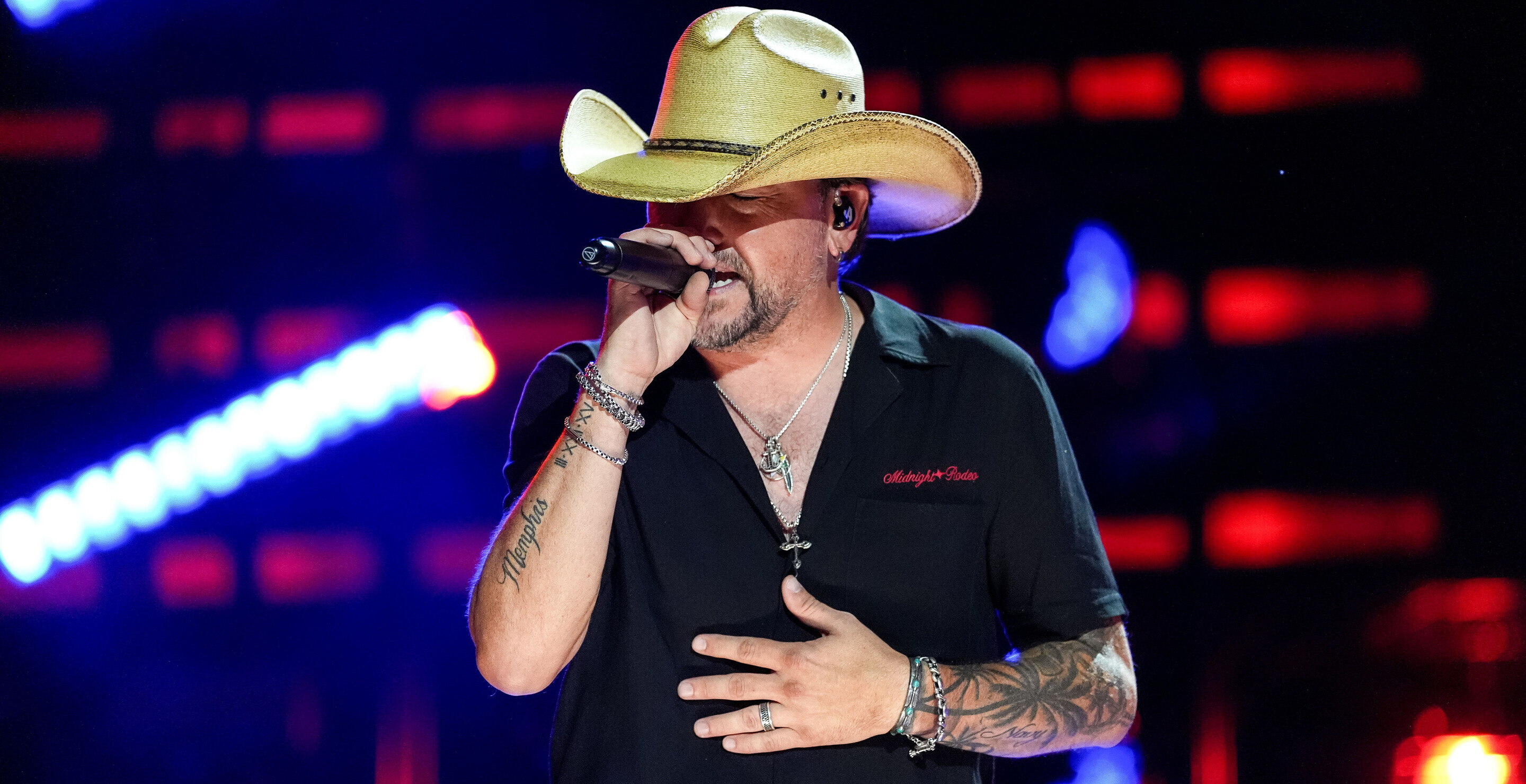 Jason Aldean Toasts To The Seventh Year For His Nashville Bar In Surprise Appearance