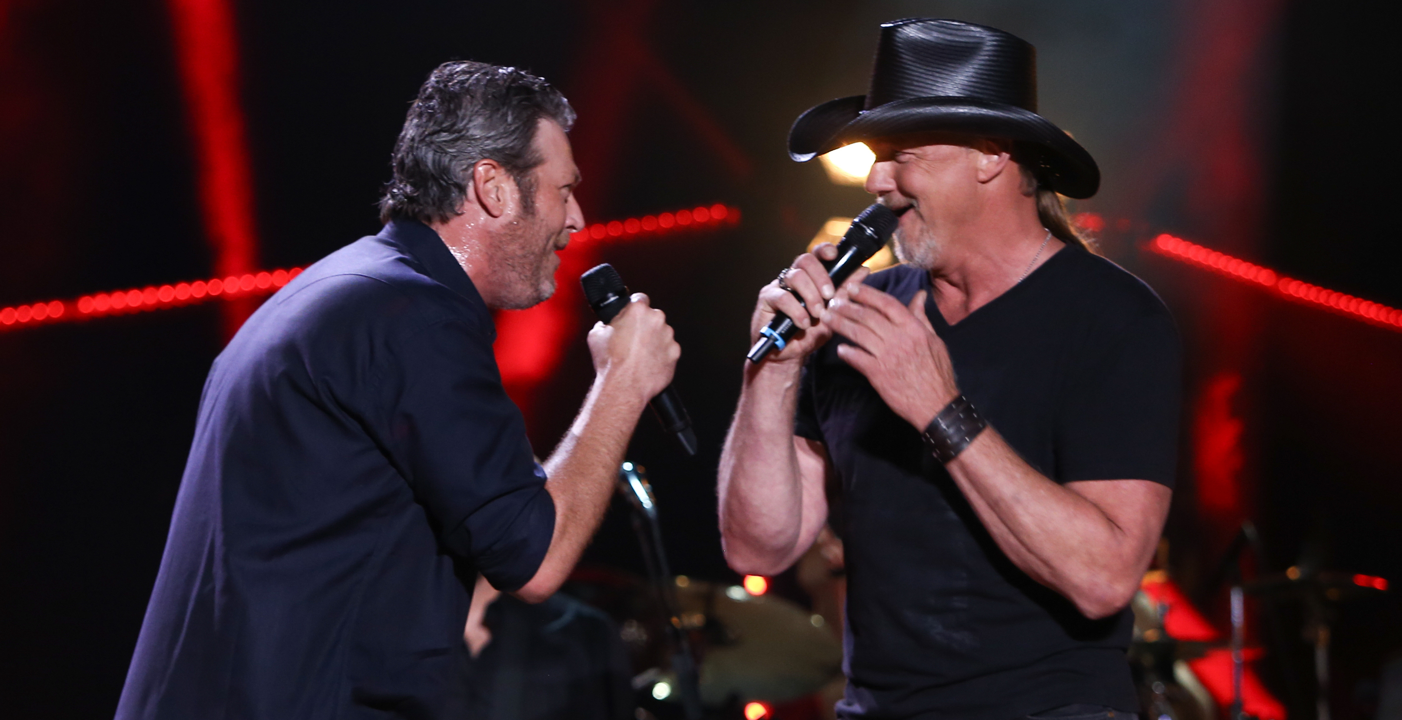 The Easy Three Ingredient Dish That Blake Shelton Craves On Tour