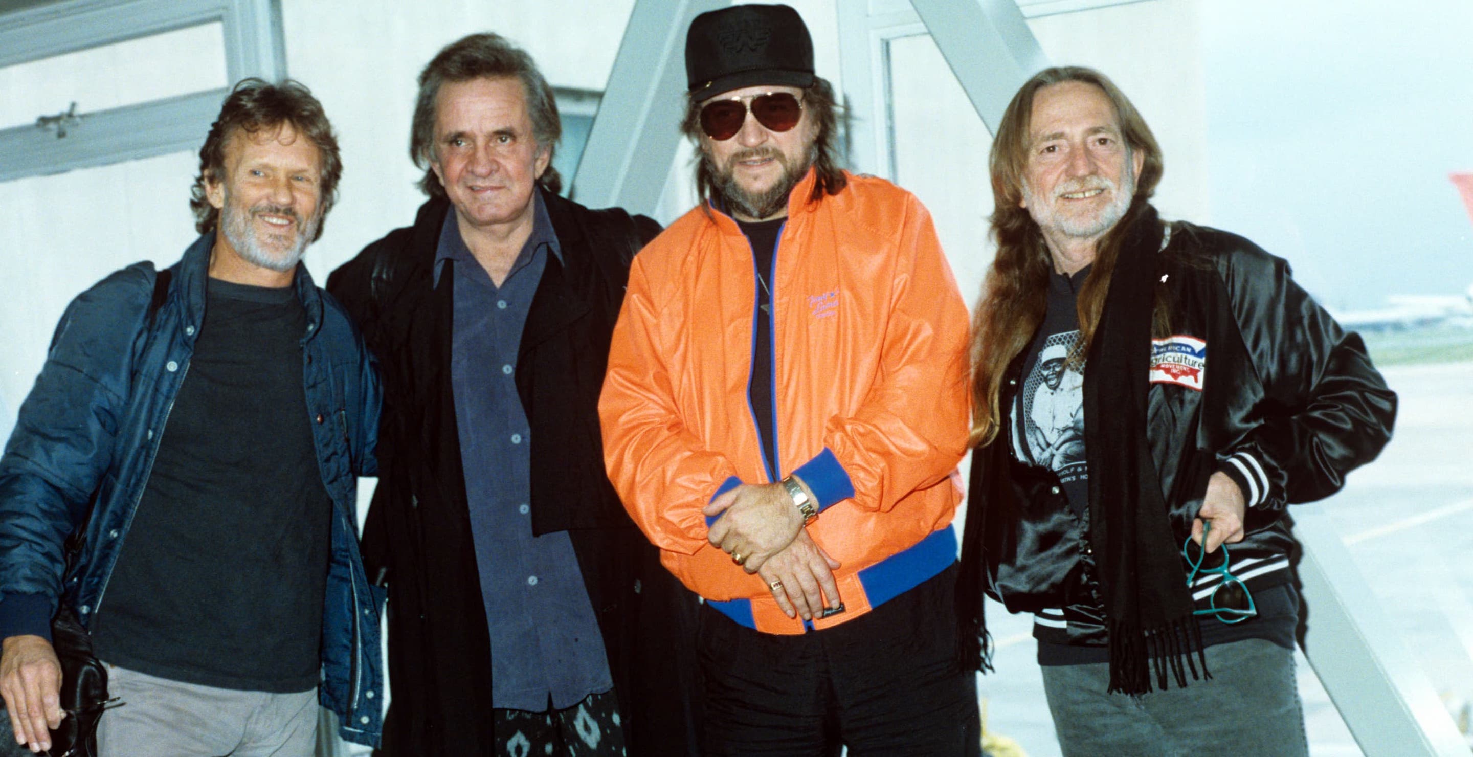 Waylon Jennings Recalls Heartbreaking Early Experience Butting Heads With the Music Industry Machine