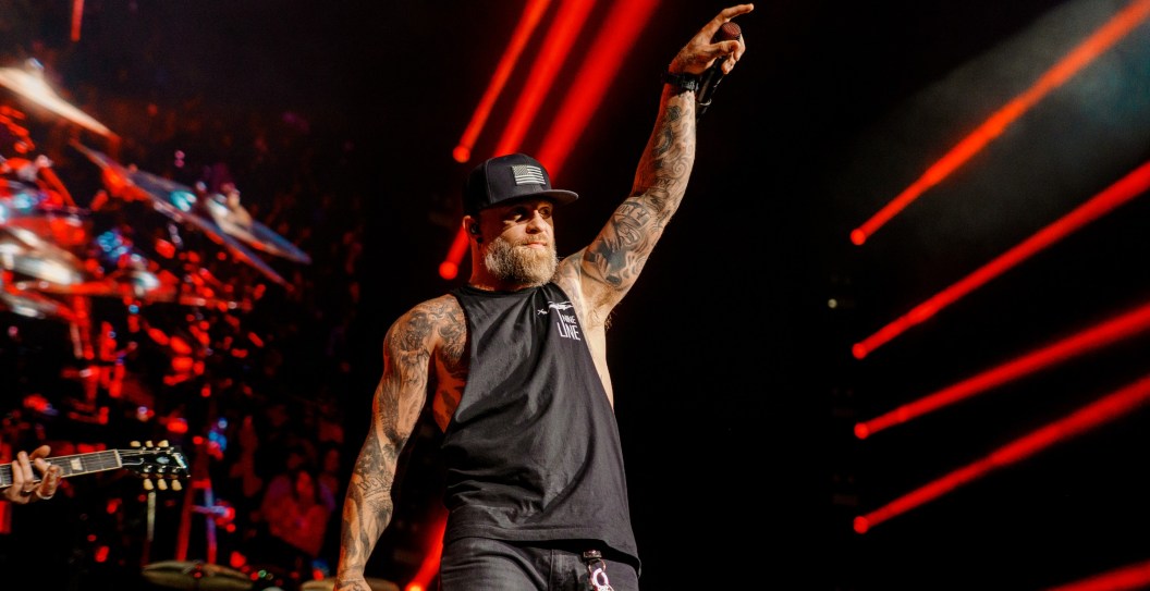 Watch a Concerned Brantley Gilbert Stop Concert To Cuss Out Security Guard