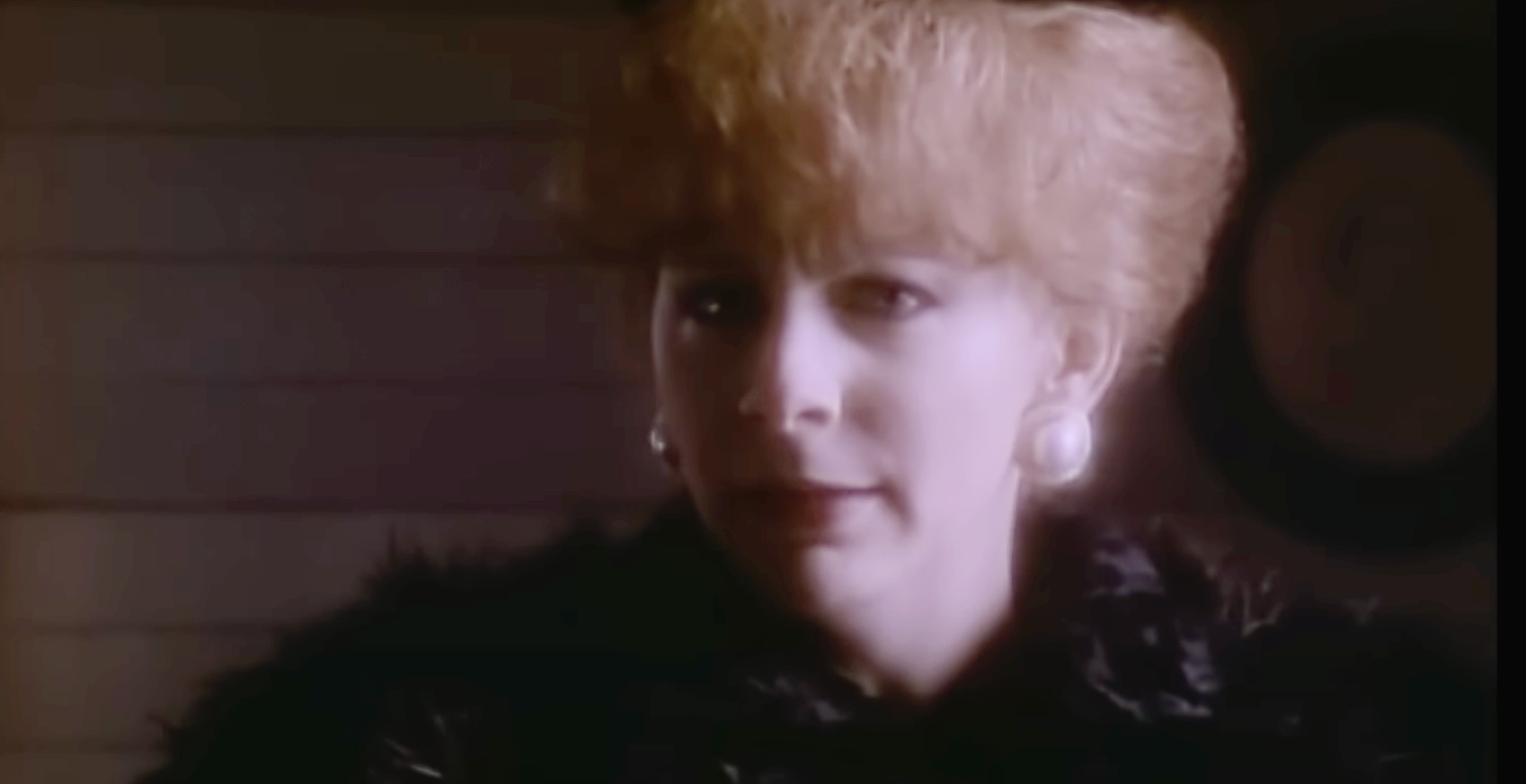 https://www.songfacts.com/facts/garth-brooks/papa-loved-mama