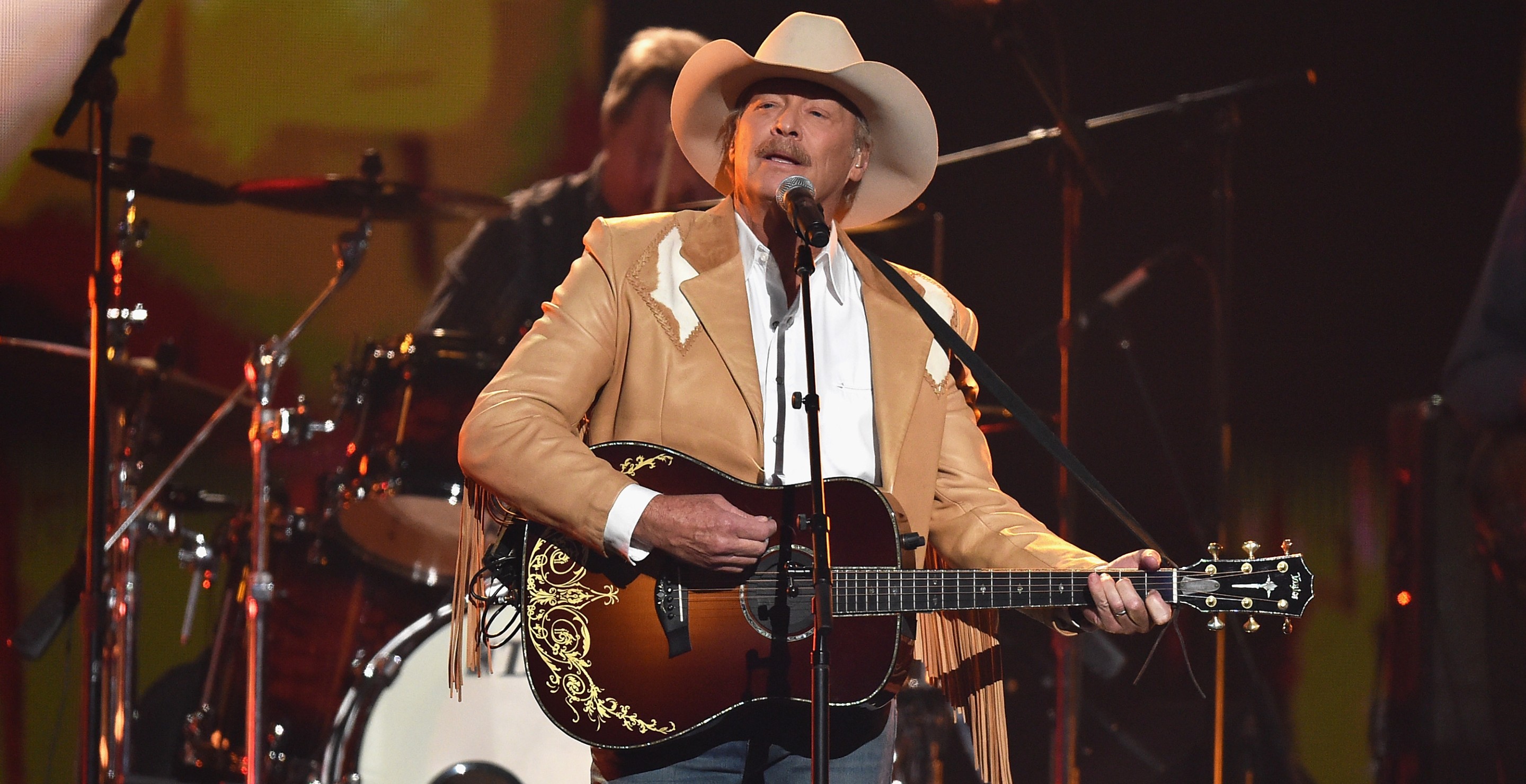 4 Underrated Alan Jackson Tracks You’ve Probably Missed (But Definitely Need To Hear)