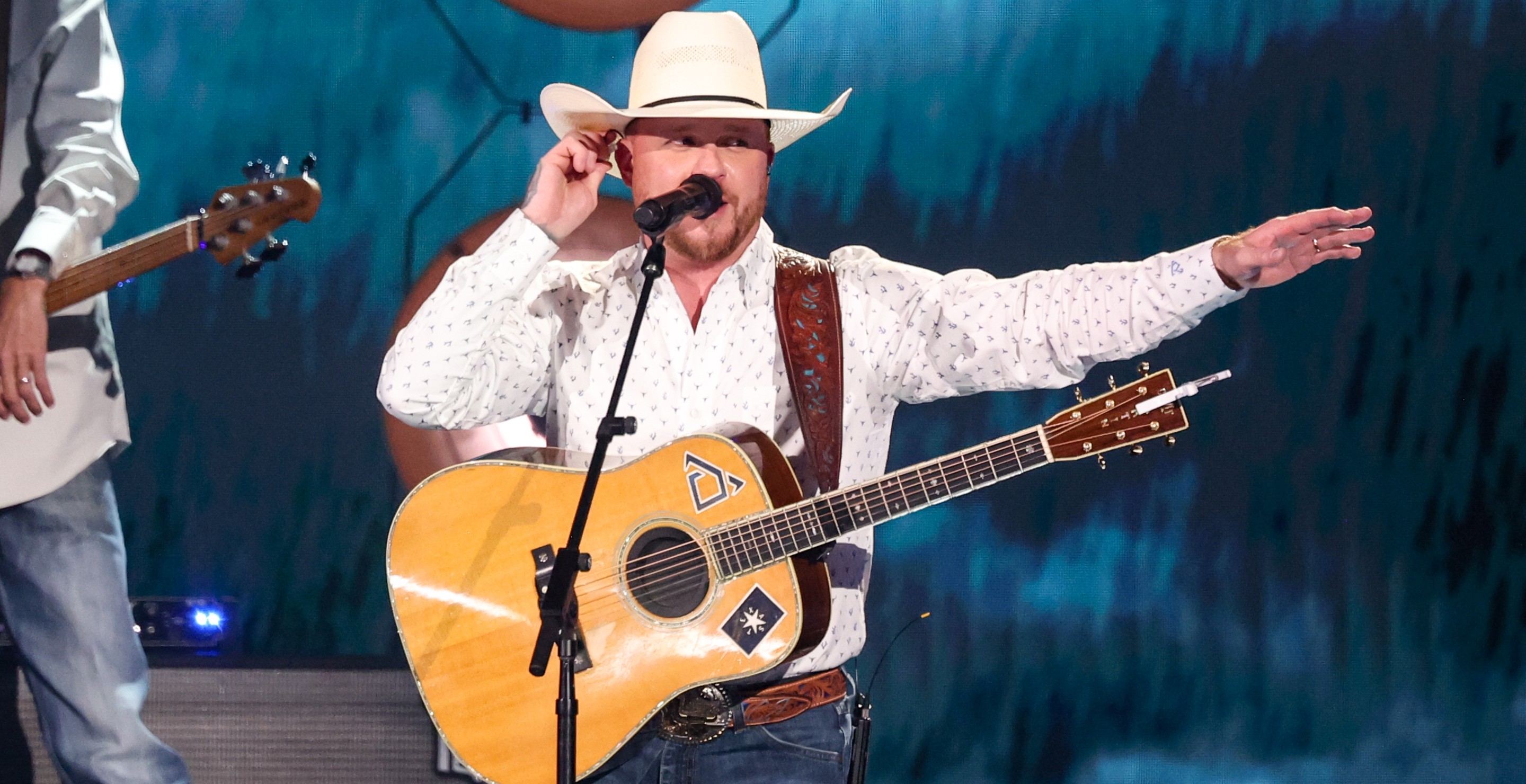 Cody Johnson Is Excited To 'Live The Cowboy Life' With His Son
