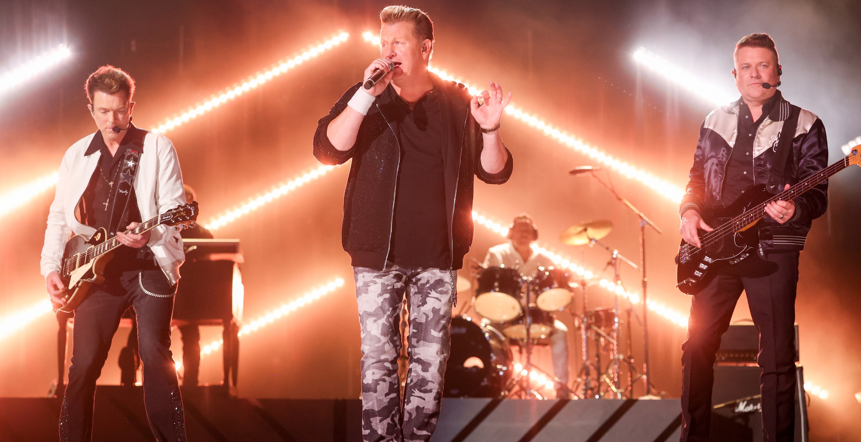 4 Of The Most Heartbreaking Songs In Country Music