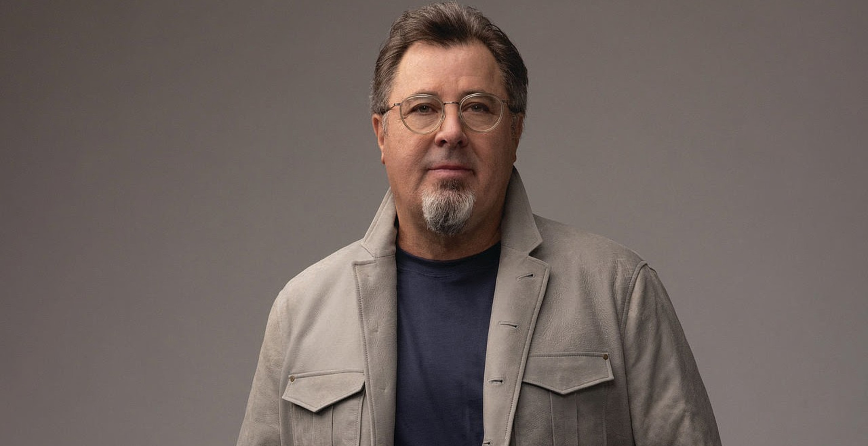 Vince Gill Shares Story Behind Massive Album He Compared to a Fleetwood Mac Record