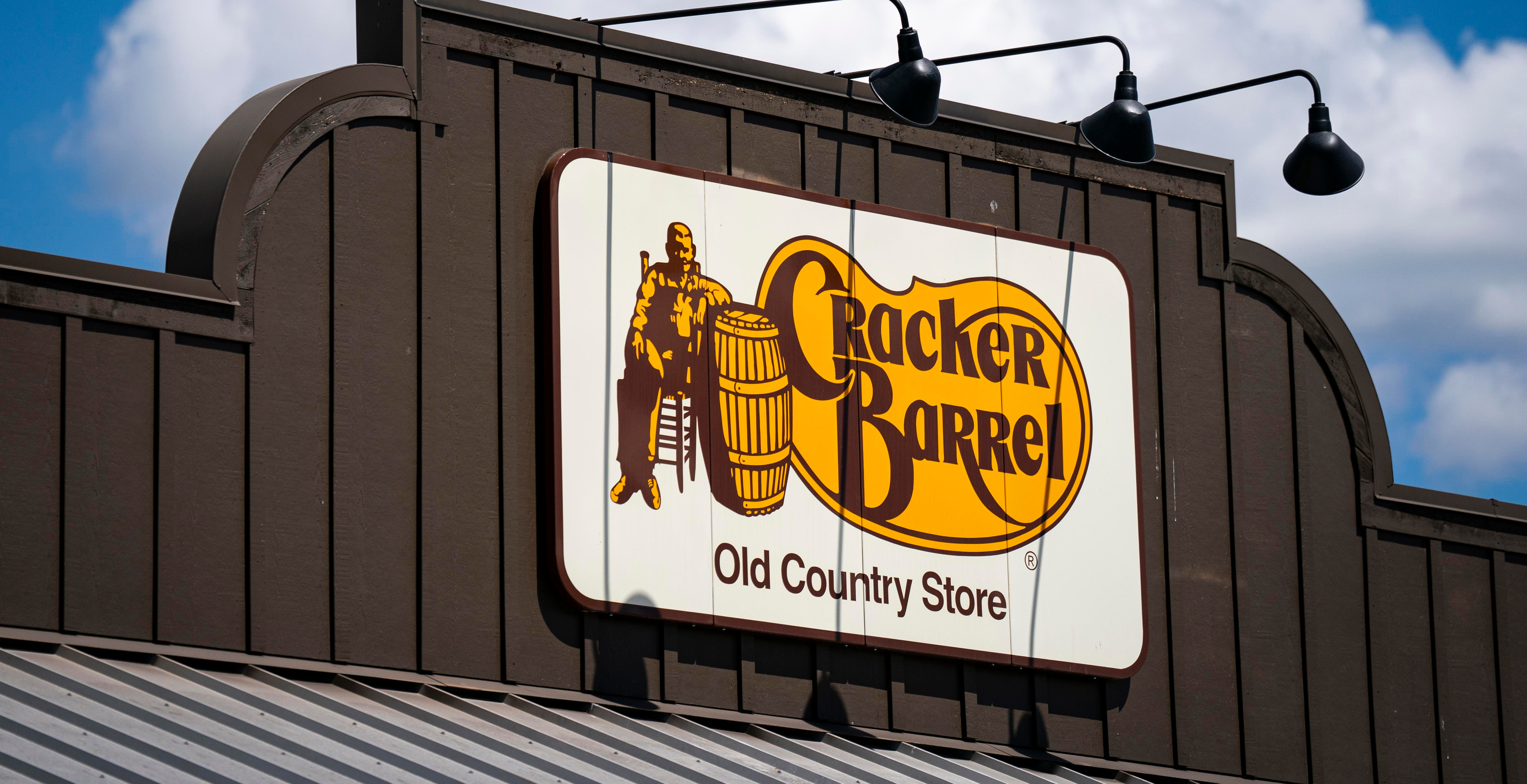 Big Win Cracker Barrel Gives In To Pressure And Restores Classic Logo