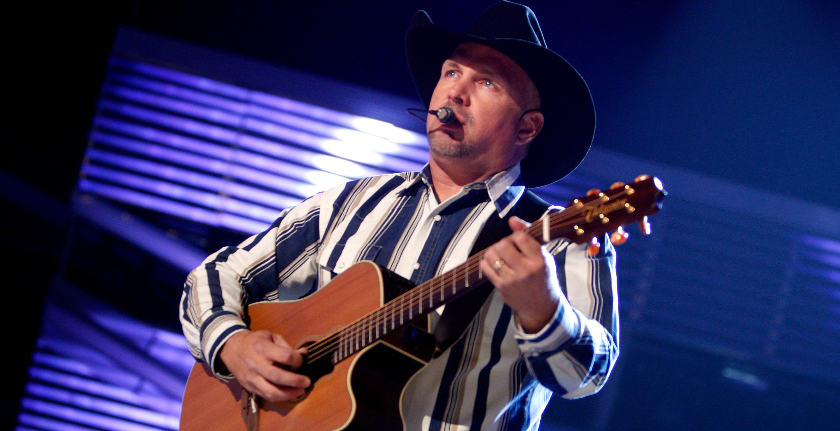4 Debut Albums That Made Country Singers Into Superstars Overnight