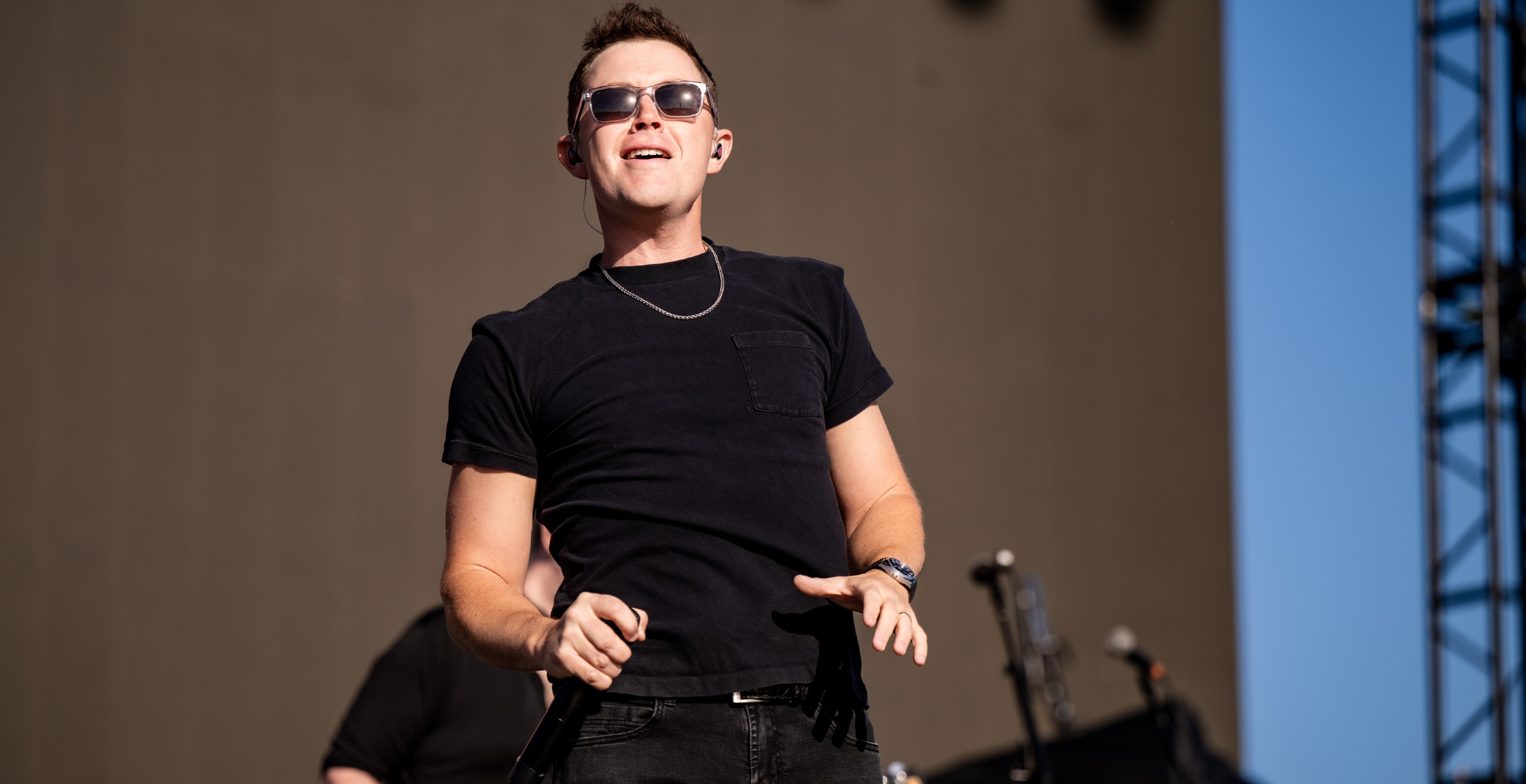 Scotty McCreery Reschedules North Carolina Show Amid Threat of Hurricane Erin