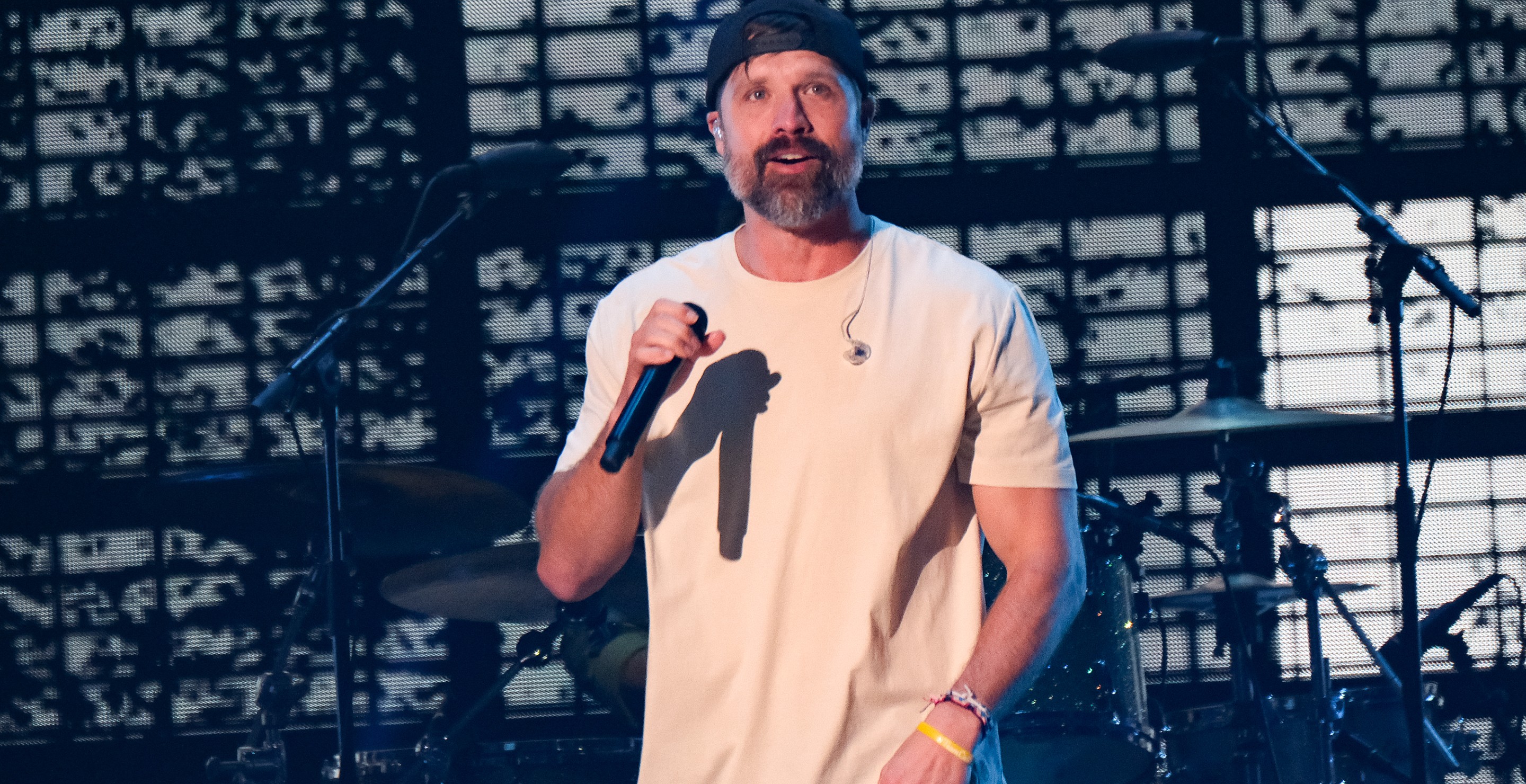 Walker Hayes Admits He Is Really Tired Of Applebee's