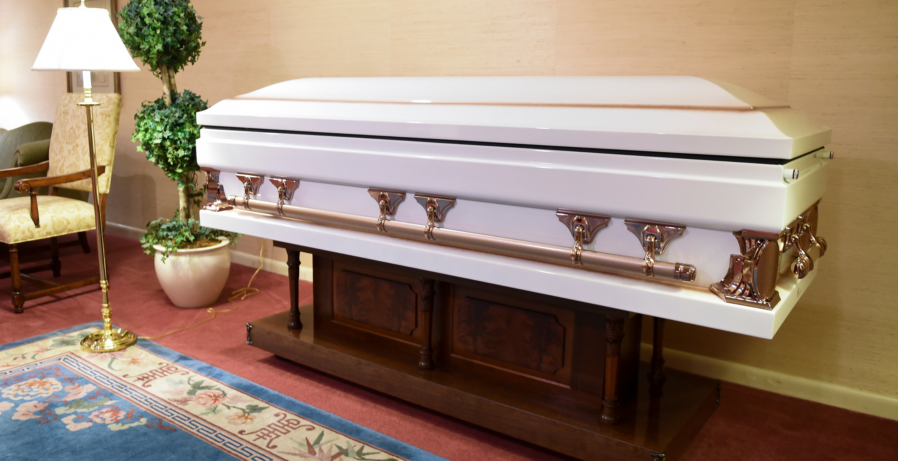 Woman found alive after being brought in for cremation