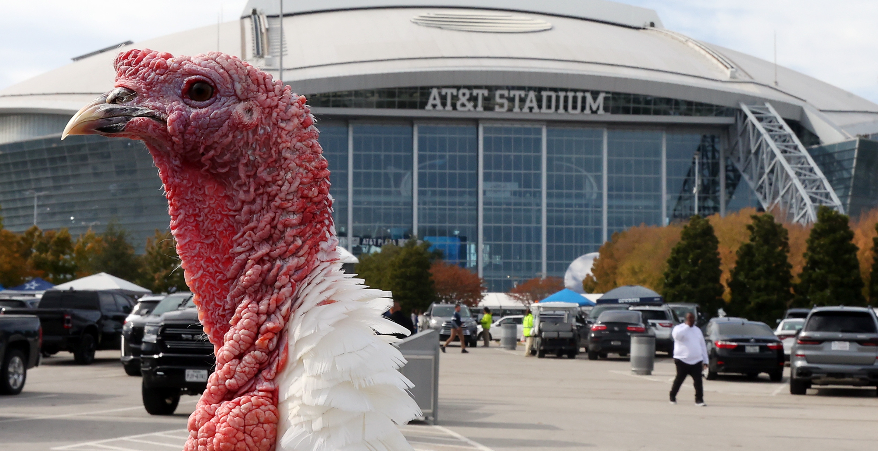 Texas Country Superstar to Headline Dallas Cowboys Thanksgiving Halftime Show