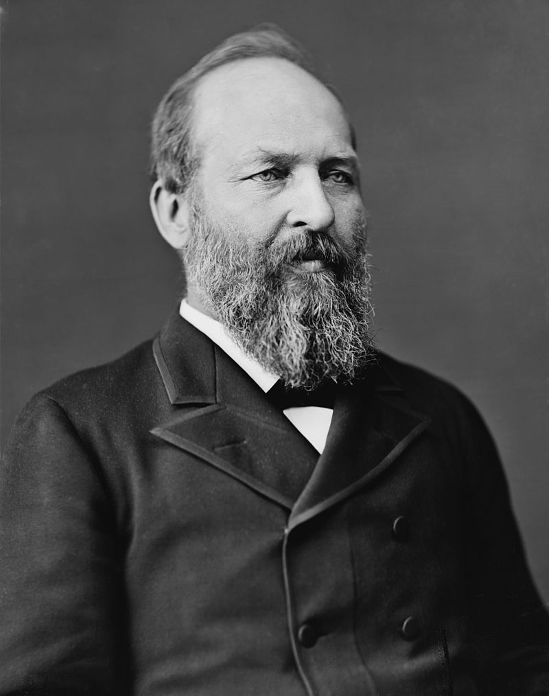800px-james_abram_garfield_photo_portrait_seated