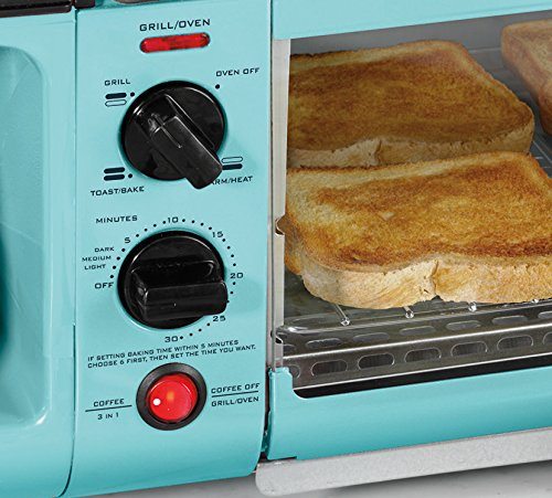 Nostalgia Breakfast Station