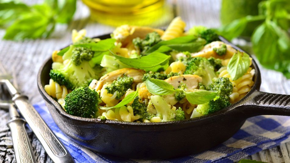 Chicken-and-Broccoli-with-Basil-Pesto