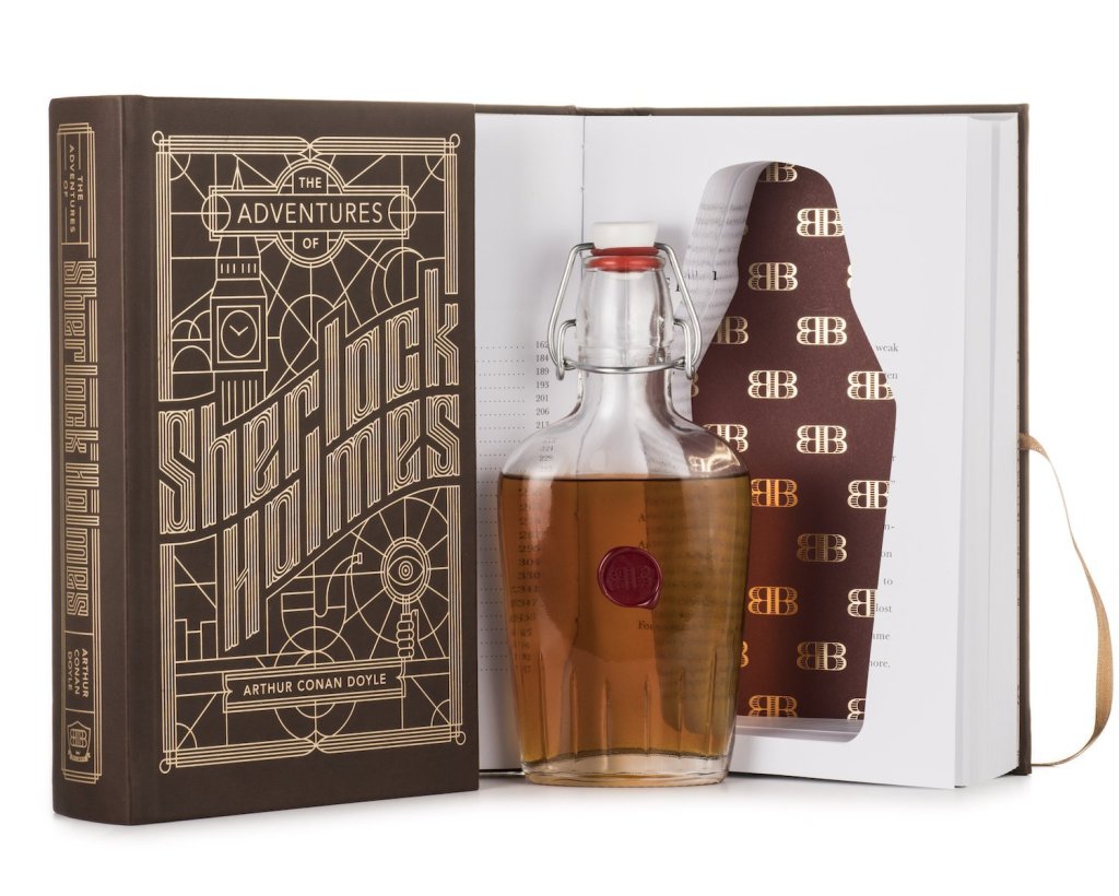 creative-hidden-flasks