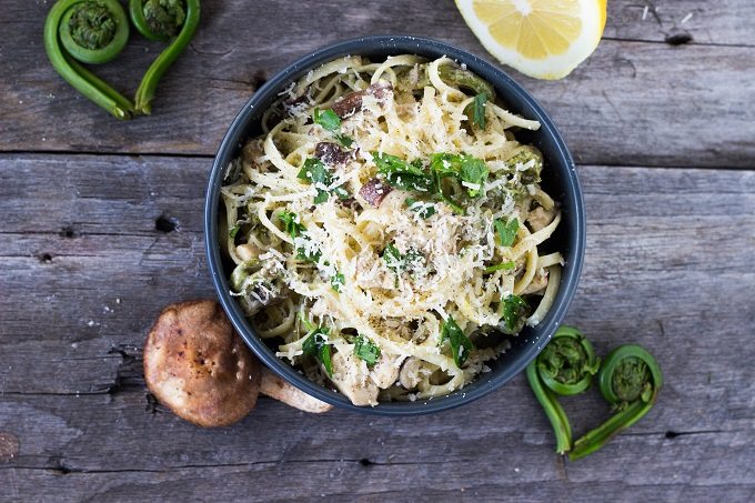 lemony-fiddlehead-mushroom-linguine