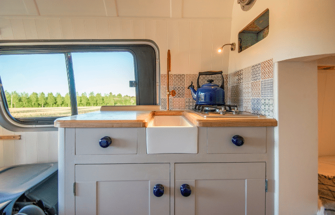 camping-kitchen