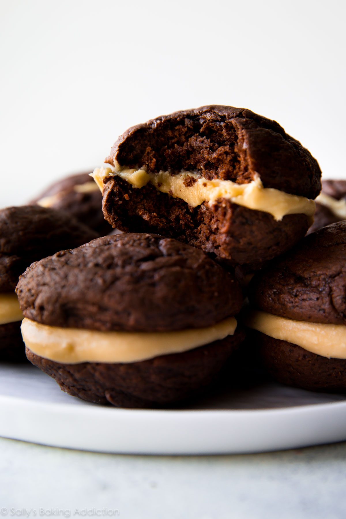 salted-caramel-whoopie-pies-1