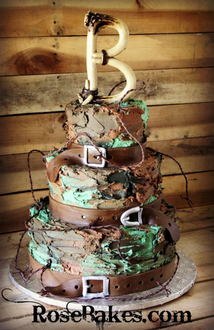 Camouflage-Grooms-Cake--e1457580998942