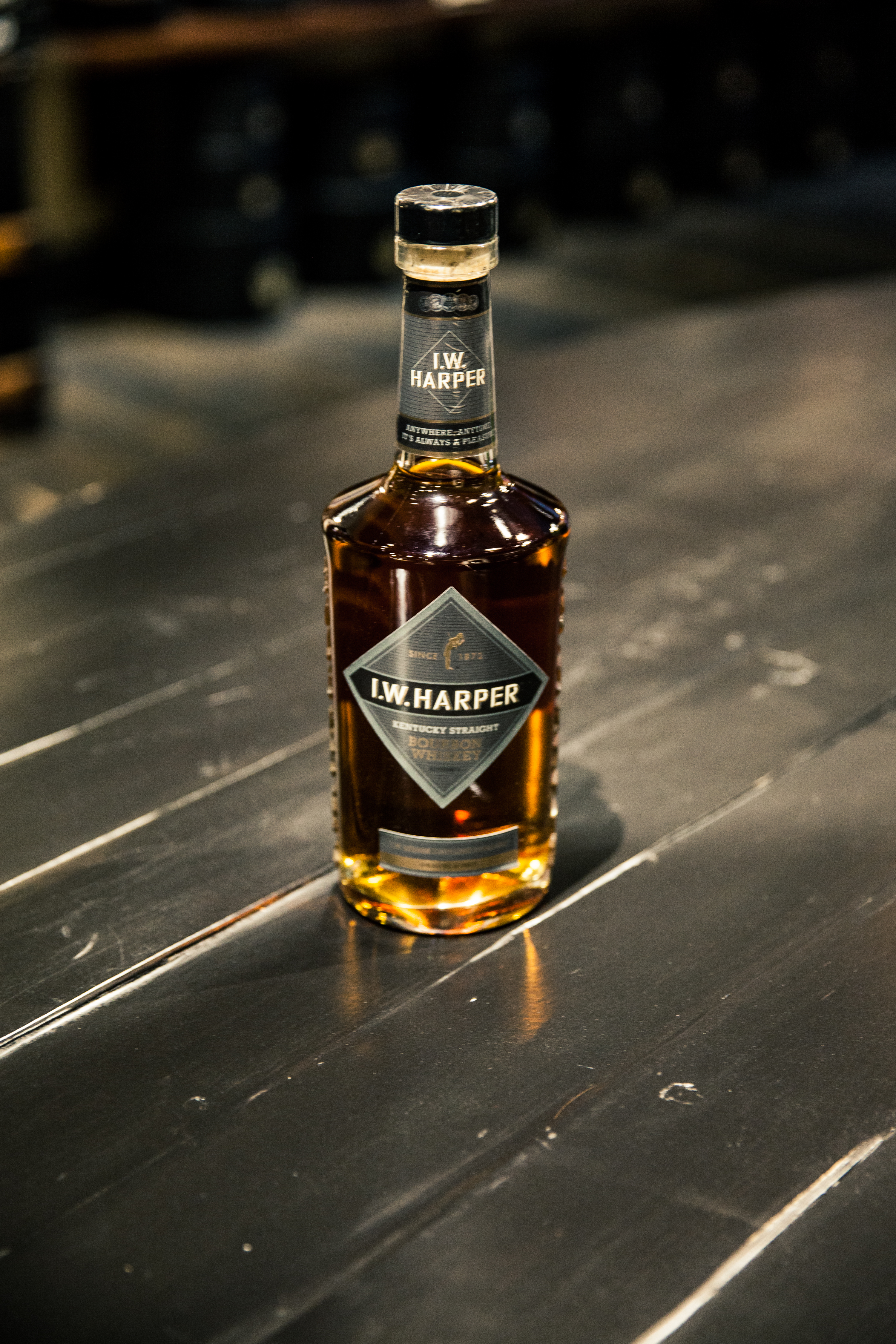 IW Harper Kentucky Straight Bourbon Whiskey