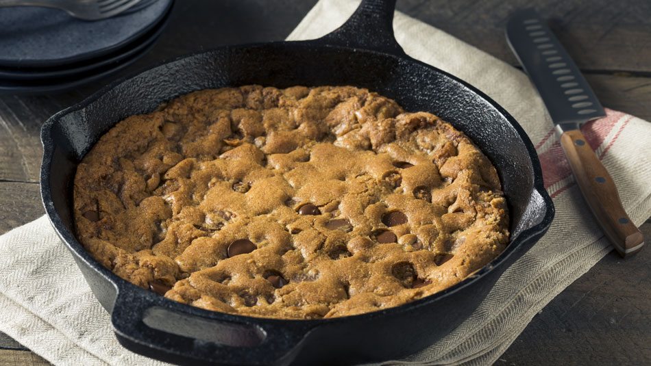 Skillet-Chocolate-Chip-Cookie