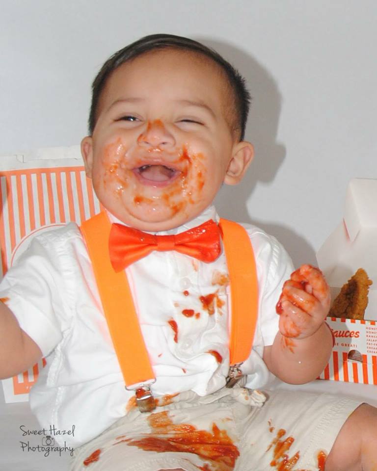 whataburger-photoshoot-first-birthday