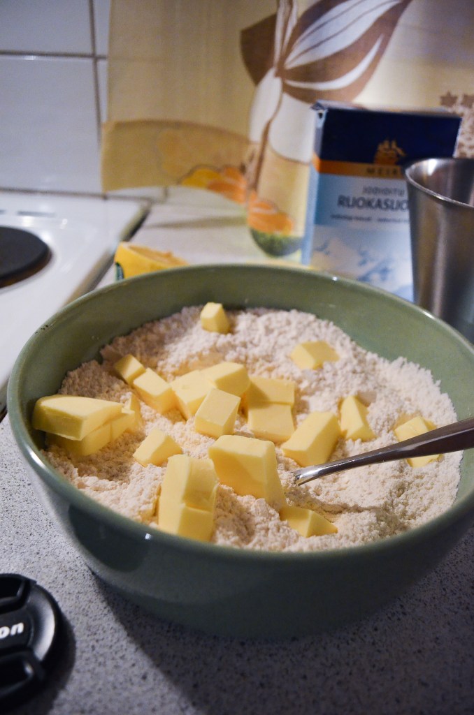 Biscuits and gravy in Finland