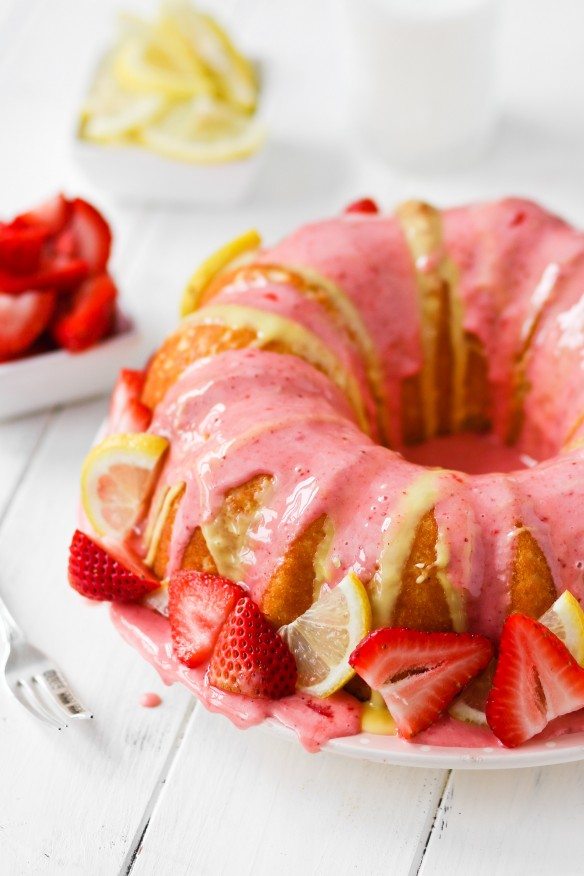 best-strawberry-bundt-cake-recipes