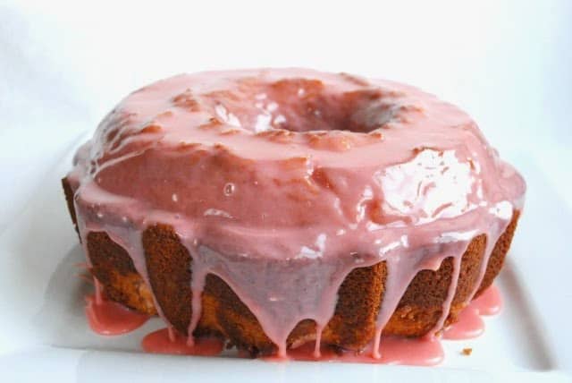 strawberry-bundt-cake-recipes