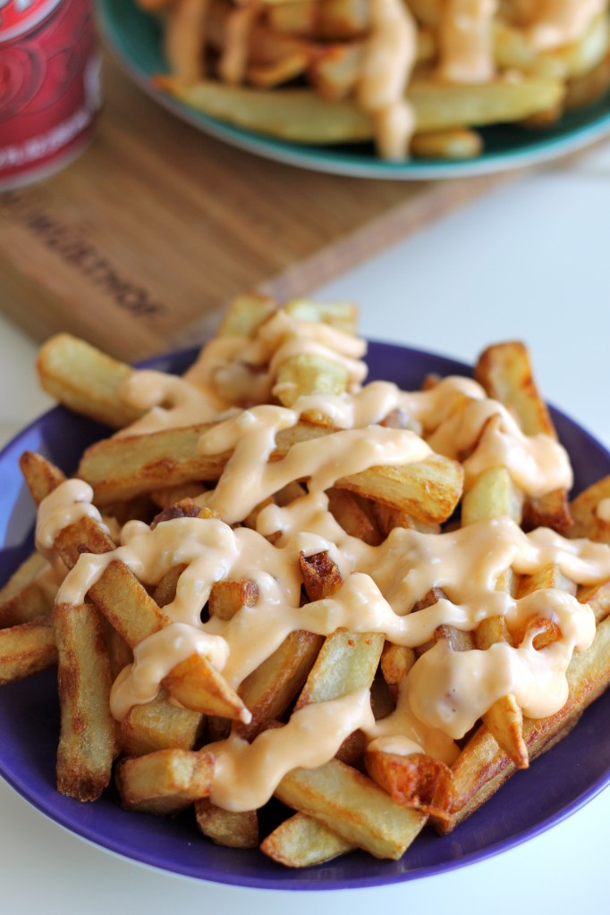 garlic cheese fries