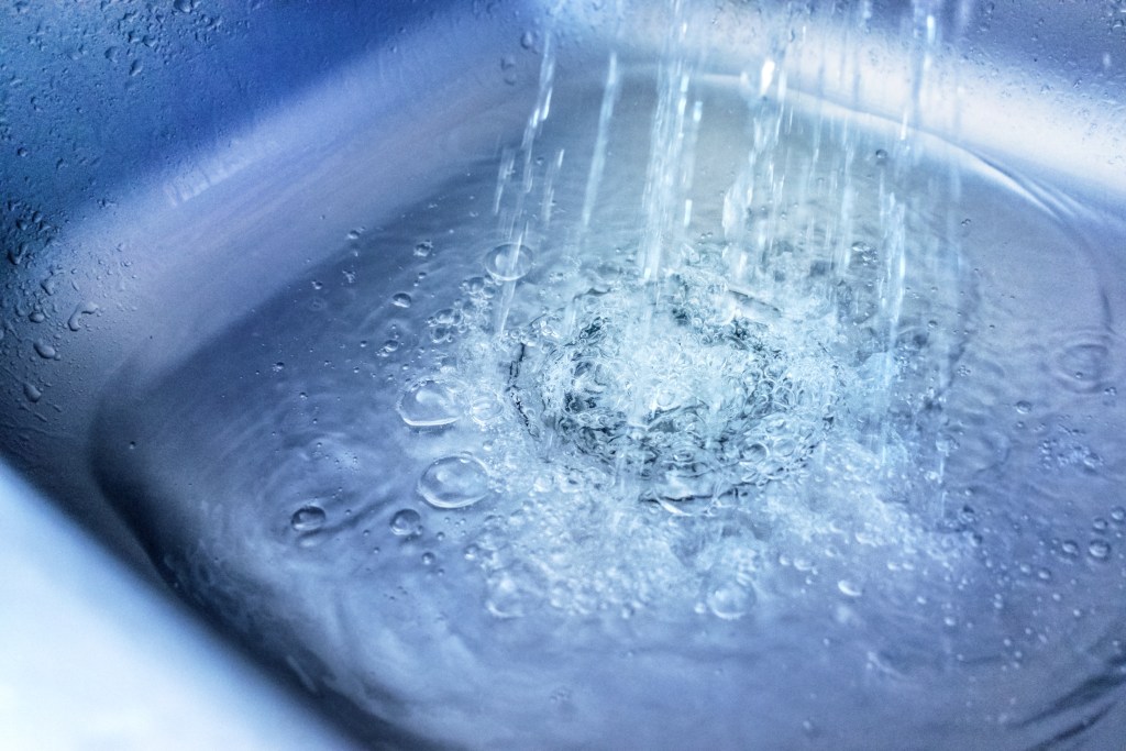 how to unclog a sink