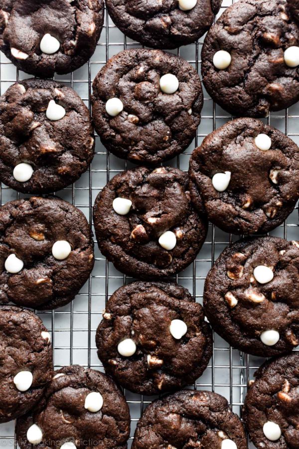 white chocolate chip cookies