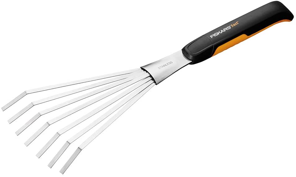 Fiskars 315520-1001 Xact Hand Garden Rake, Black/Slivler