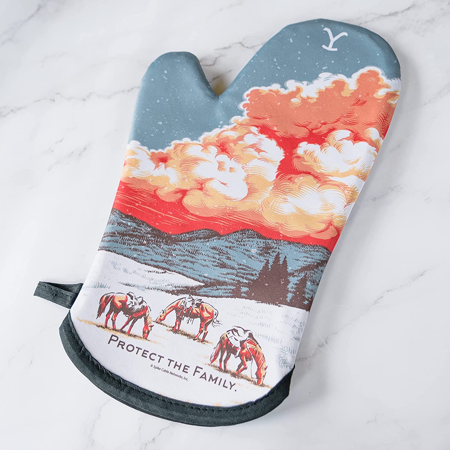 yellowstone oven mitt