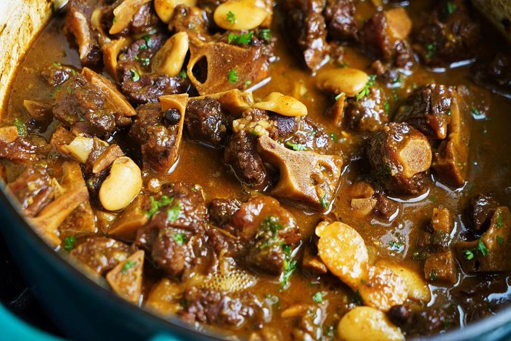 Jamacian oxtails with butter beans