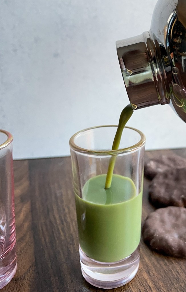 pouring girl scout thin mint shot