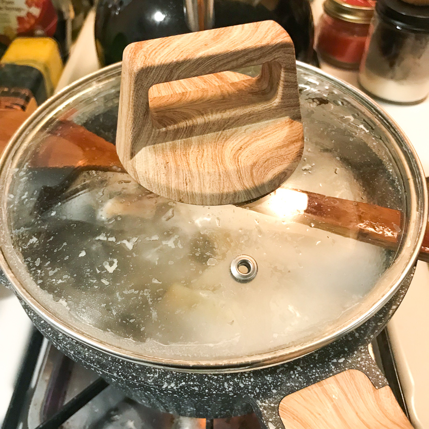 spoon on pot trick