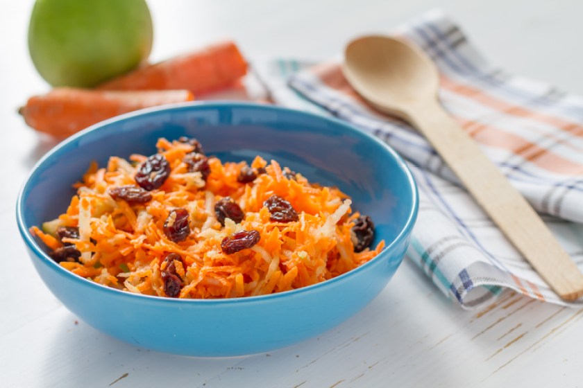 Salad - carrot, apple and raisins
