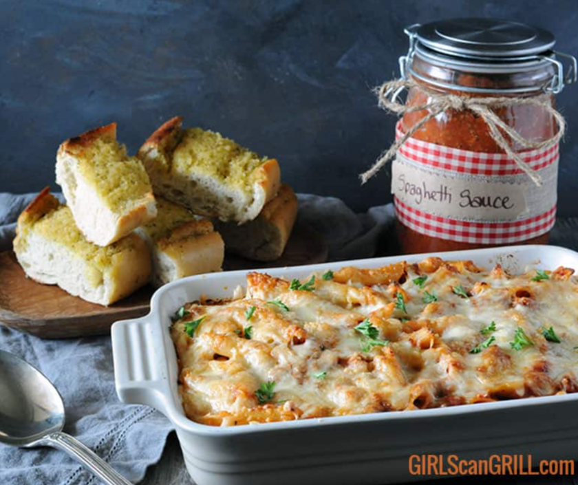 pasta and smoked sauce and bread