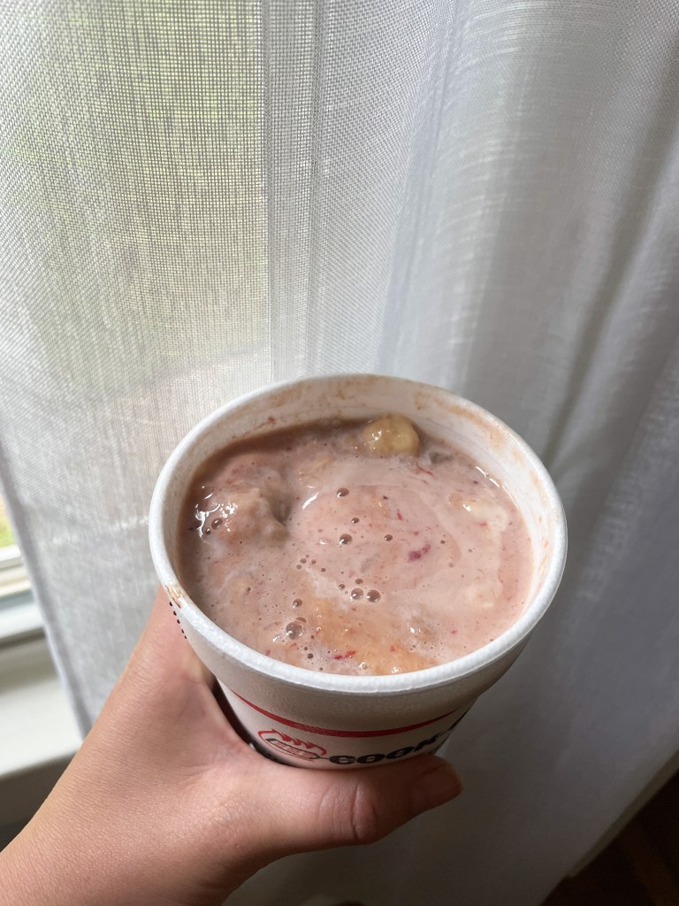 banana split milkshake